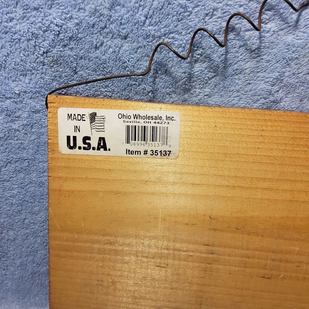 Ohio Wholesale Wooden Wall Sign Love Like There's No Tomorrow Wire Hanger 12x5.5